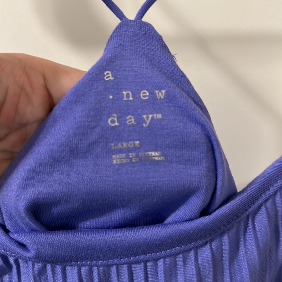 Purple tank top - Picture 2 of 2